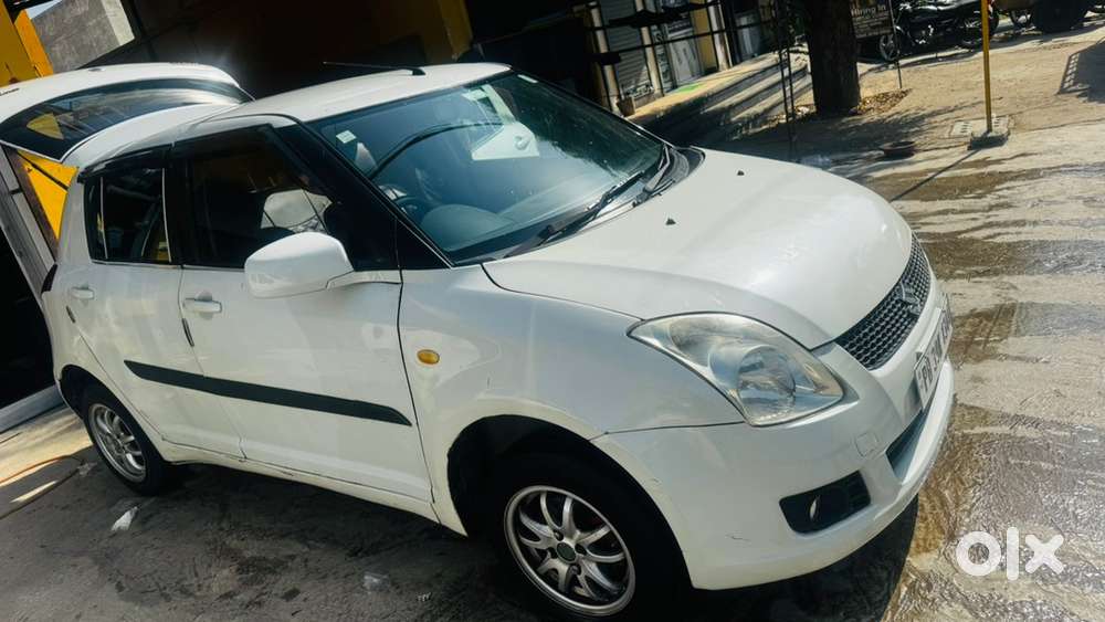 Maruti Suzuki Swift Diesel 2011( Passing 2031 Tak Ha)