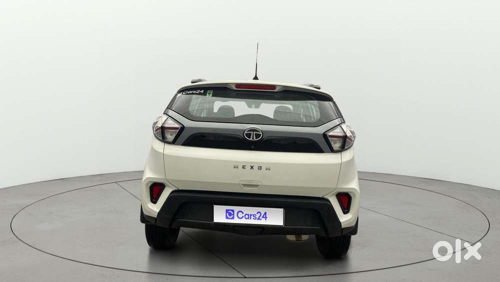 Tata Nexon 1.2 Revotron Xm (s), 2021, Petrol