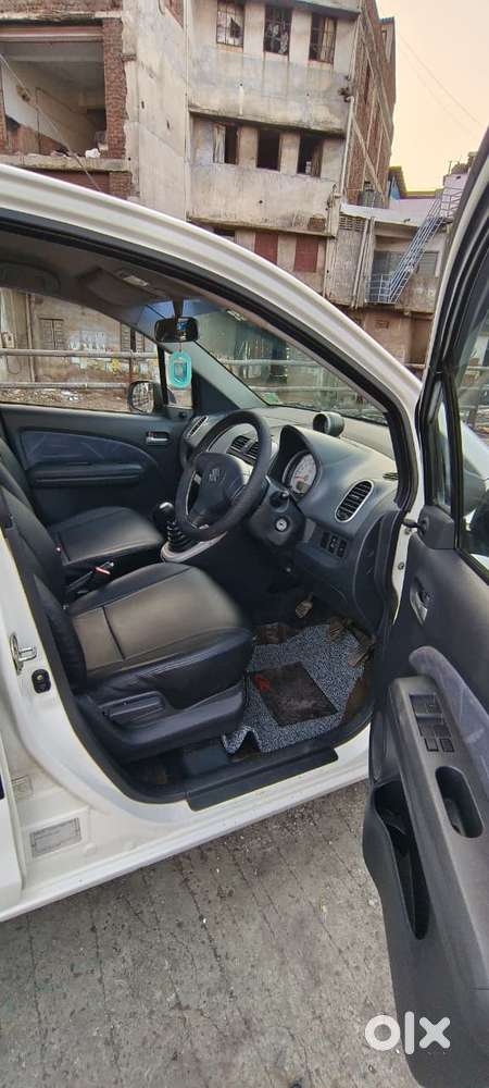 Maruti Suzuki Ritz Vxi, 2011, Petrol