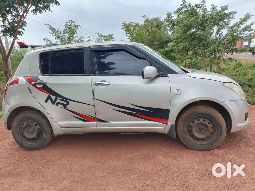 Maruti Suzuki Swift 2010 Diesel 70000 Km Driven