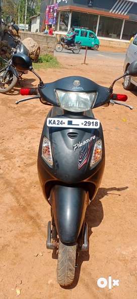 Second hand pleasure online scooty price