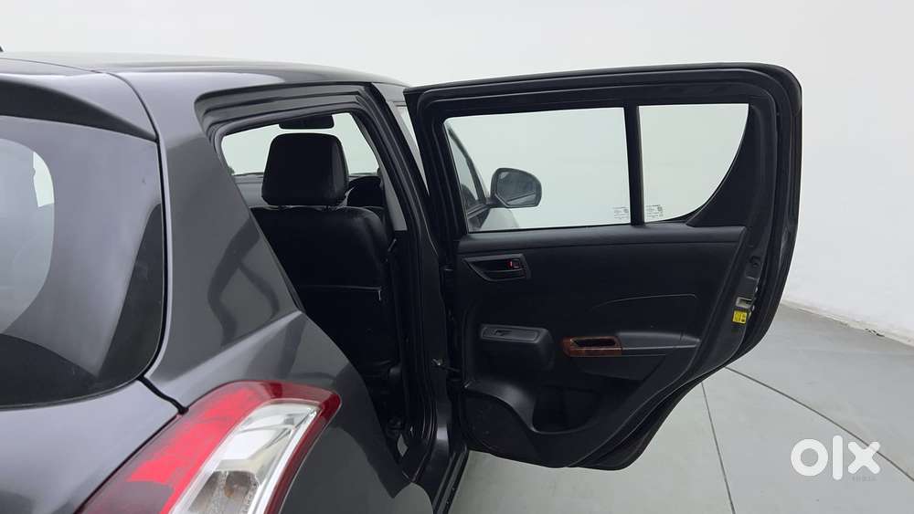 Maruti Suzuki Swift 1.2 Lxi (o), 2017, Petrol