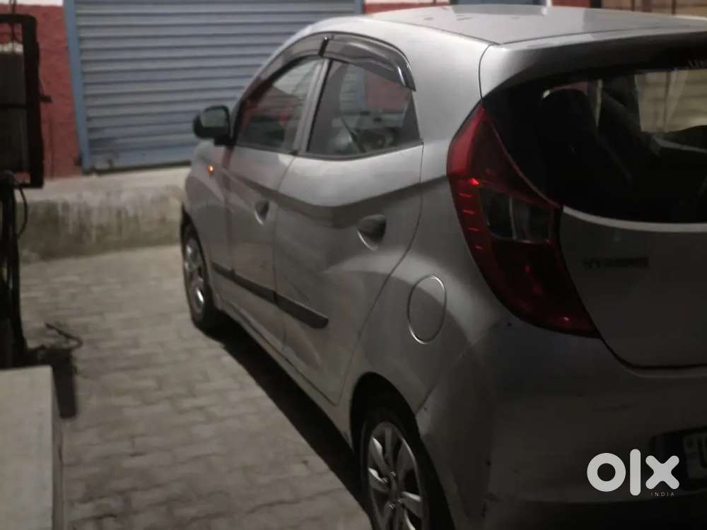 Hyundai Eon Magna 2011 Petrol