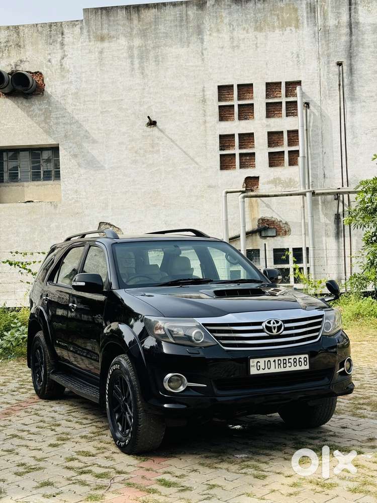 Toyota Fortuner 2011-2016 4x2 Manual, 2013, Diesel
