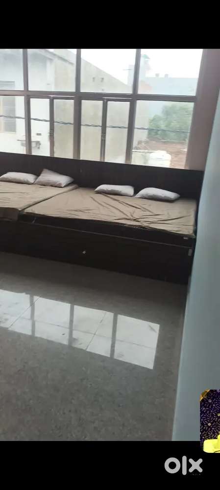 Looking for female roommate