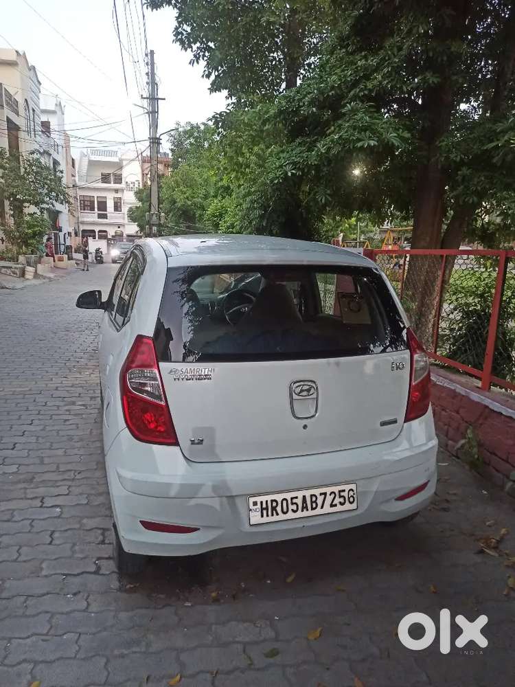 Hyundai I10 Nov 2010 Petrol 117500 Km Passing Upto Nov 2030.