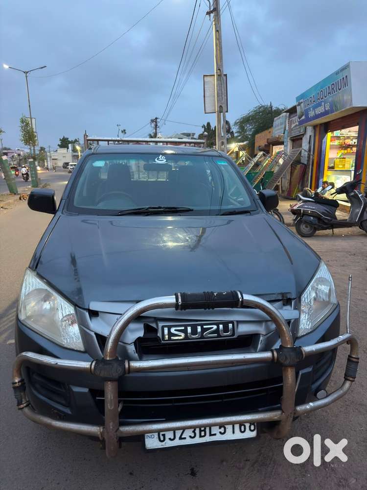 2017 Isuzu D-max Year