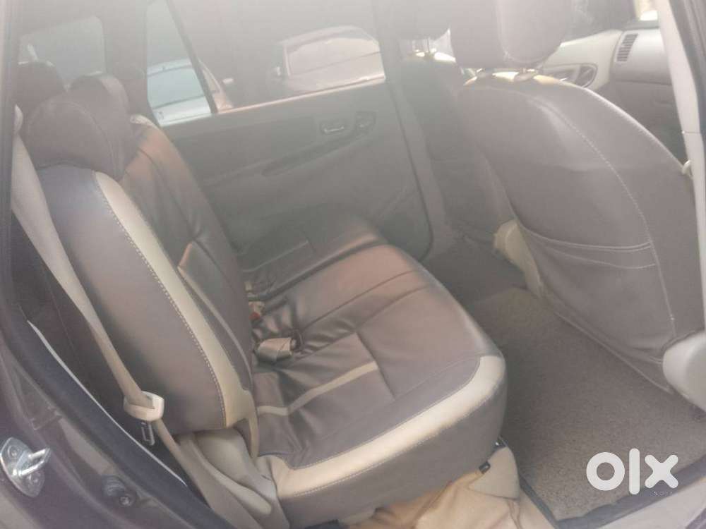 Toyota Innova 2.5 Z Diesel 7 Seater, 2012, Diesel