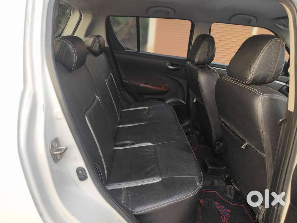 Maruti Suzuki Swift Zdi Plus, 2017, Diesel