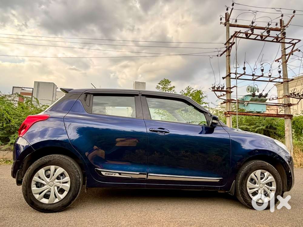 Maruti Suzuki Swift Vxi Optional, 2023, Petrol