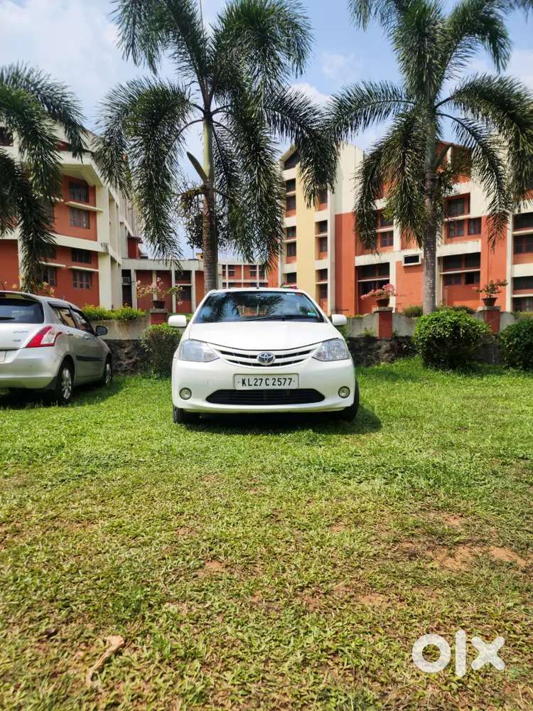 Toyota Etios Liva 2012