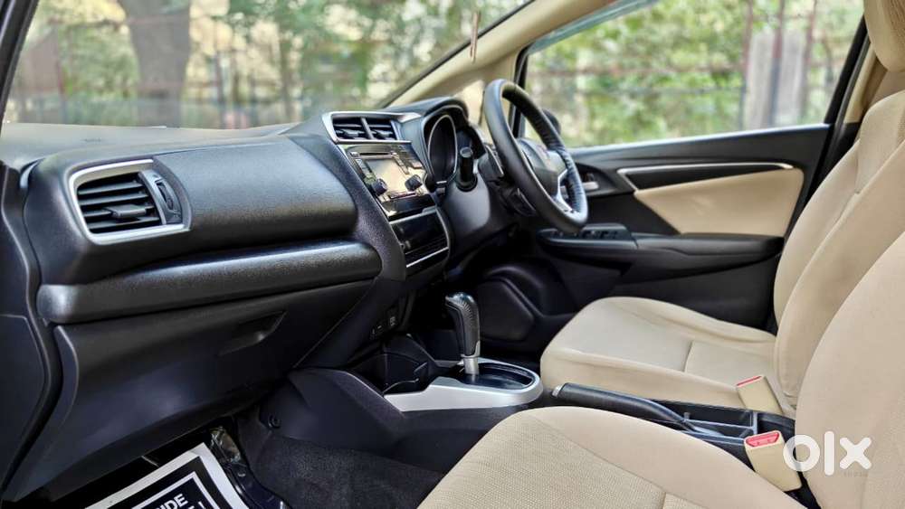 Honda Jazz V Automatic, 2017, Petrol