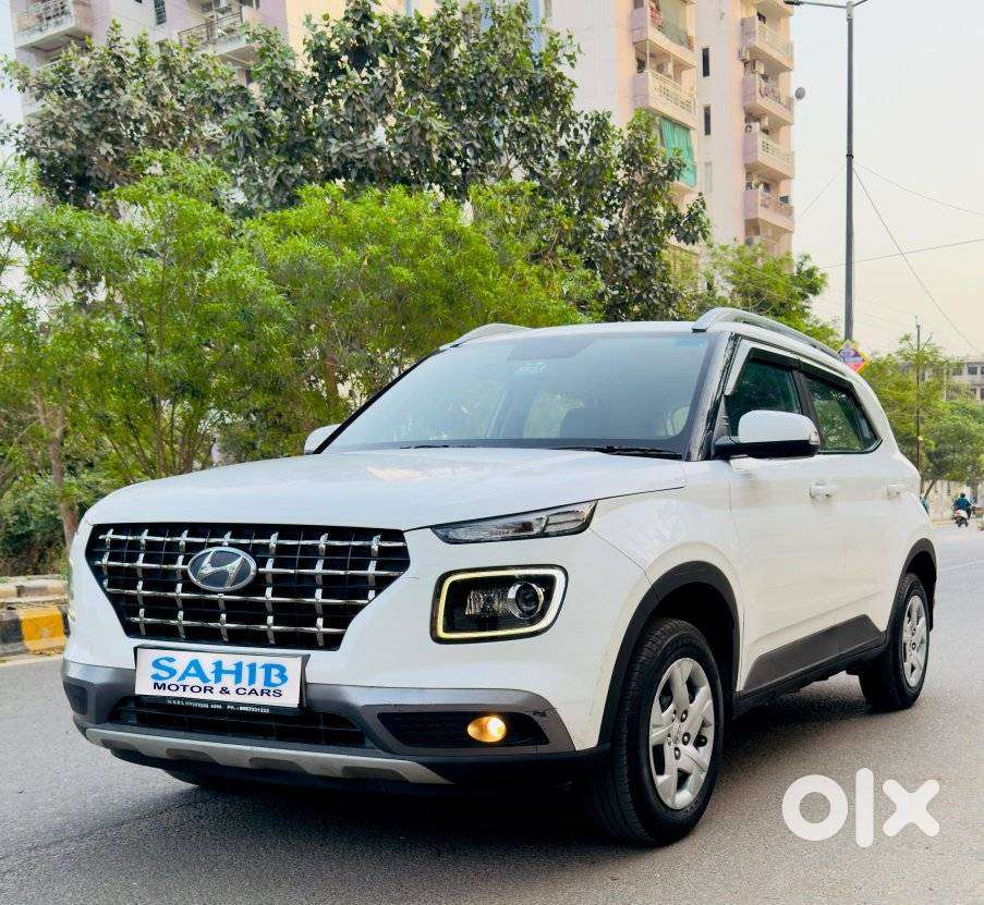 Hyundai Venue S Plus Mt 1.2 Kappa, 2022, Petrol