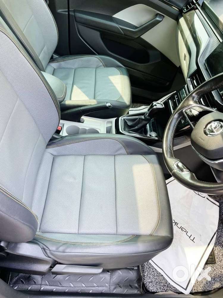 Skoda Kushaq 1.0 Tsi Style At (6 Airbags), 2023, Petrol