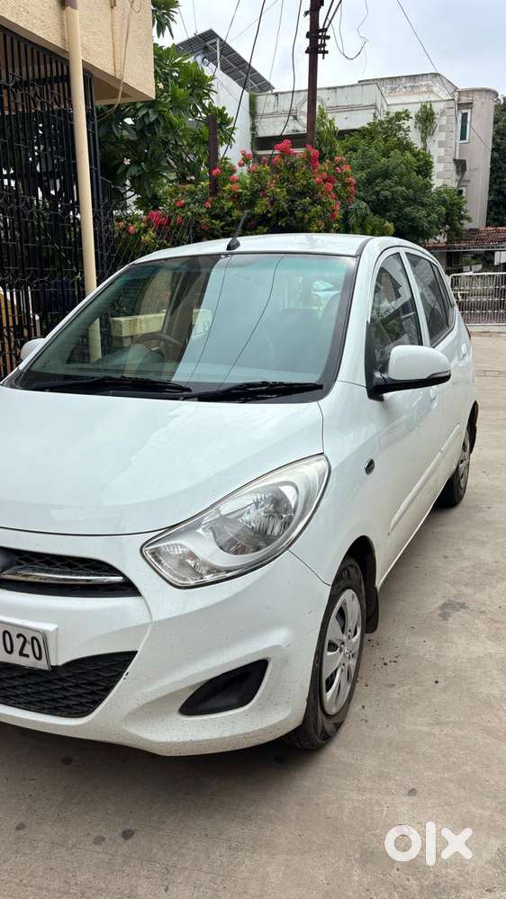 Hyundai I10 Sportz At, 2012, Petrol