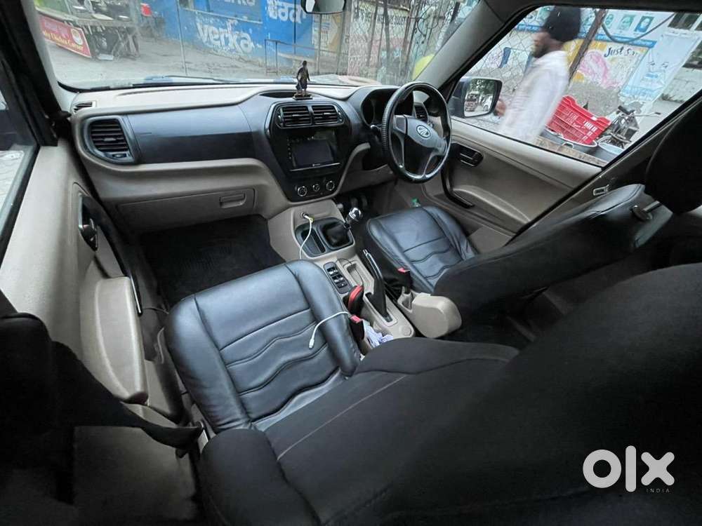 Mahindra Tuv 300 2017 Diesel Well Maintained