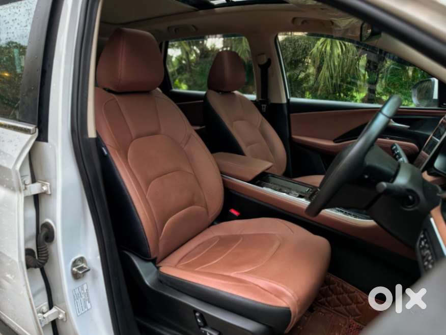 Mg Hector Plus Sharp Pro 1.5 Turbo Petrol Cvt 7 Str, 2024, Petrol