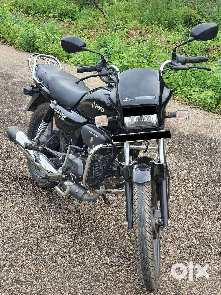 2022 Splendor Plus Xtec (Full Black) 5,200 km, Excellent Condition