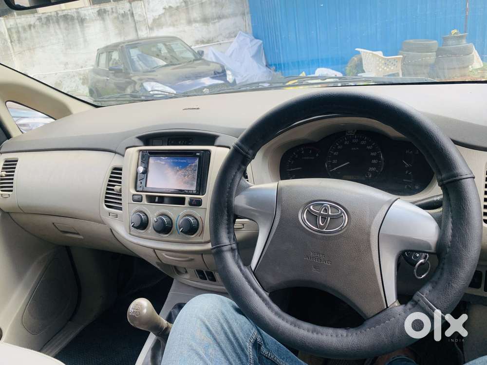 Toyota Innova 2.5 G (diesel) 8 Seater, 2012, Diesel