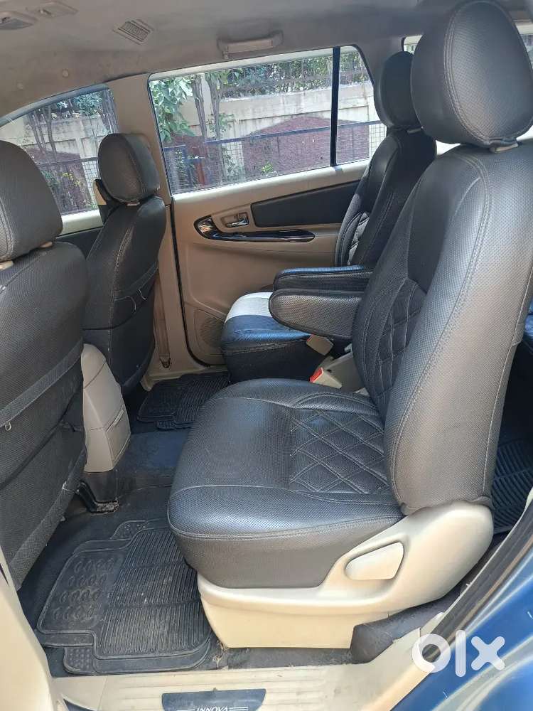 Innova 2.5 Z Top Model 2014 Showroom Condition 2 Key's Fully Loaded