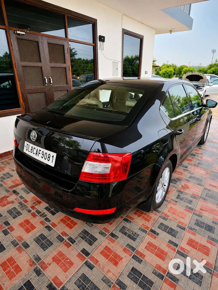 Skoda Octavia Elegance 1.8 Tsi At, 2014, Petrol