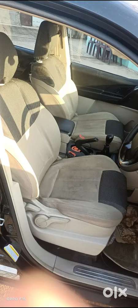 Mahindra Xuv500 2016 Diesel 32000 Km Driven