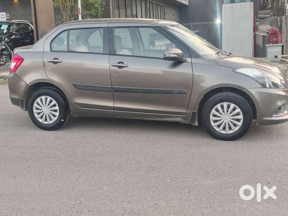 Maruti Suzuki Swift Dzire 1.2 Vxi Bsiv, 2015, Petrol