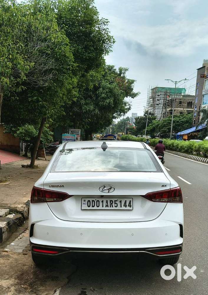 Hyundai Verna 1.5 Sx (o) Vtvt, 2023, Petrol