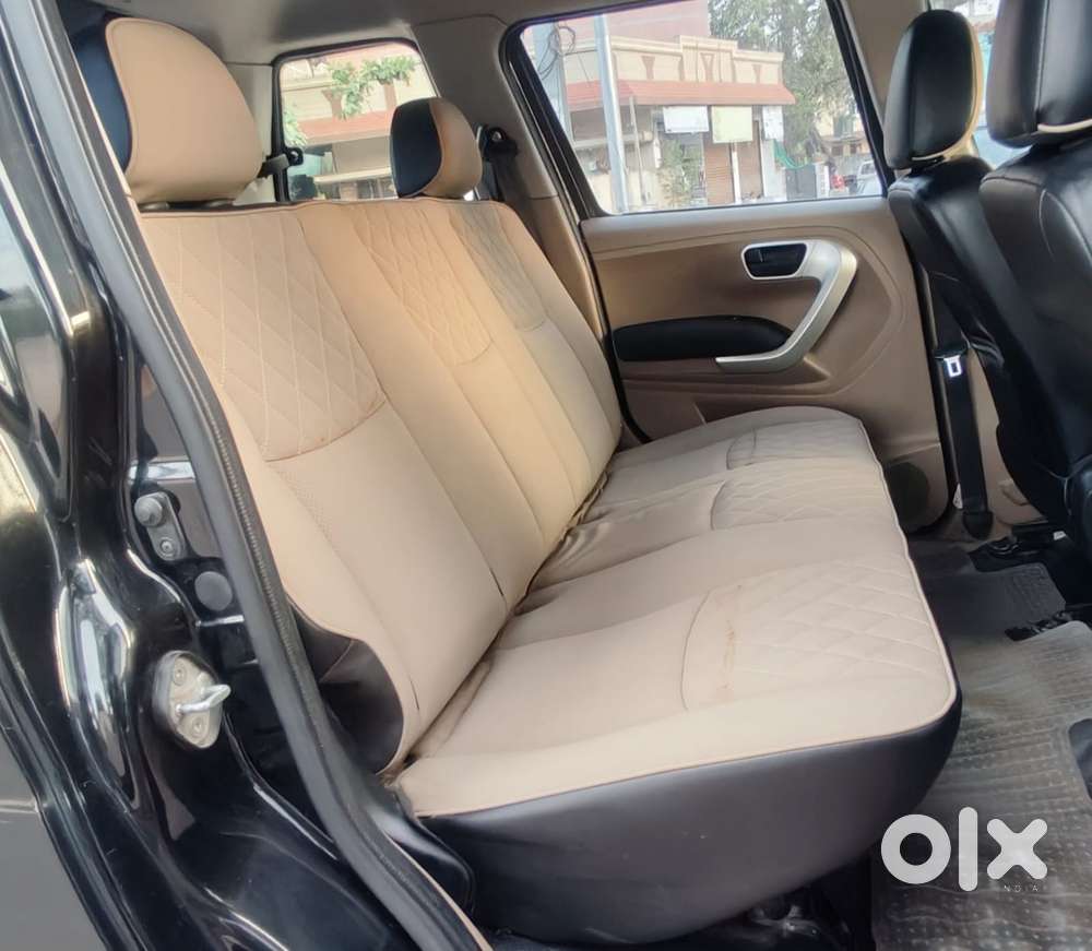 Mahindra Tuv 300 T10, 2019, Diesel