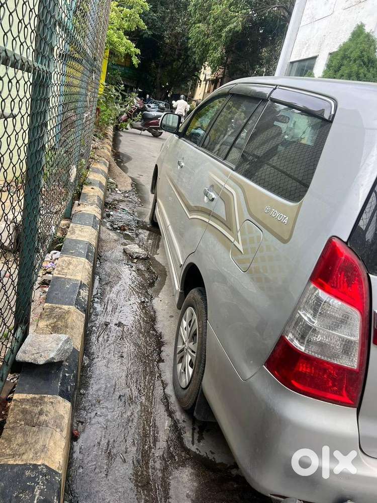 Toyota Innova 2014 Diesel Well Maintained