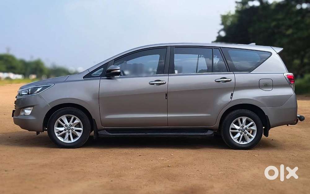 Toyota Innova Crysta