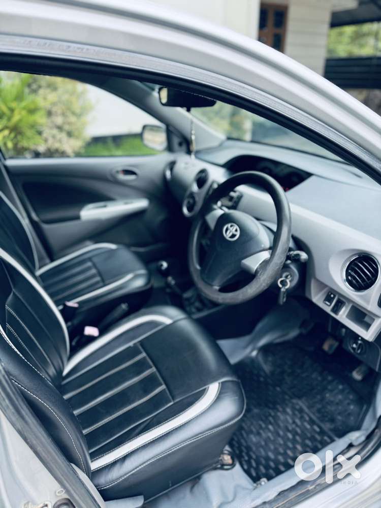 Toyota Etios, 2011, Petrol