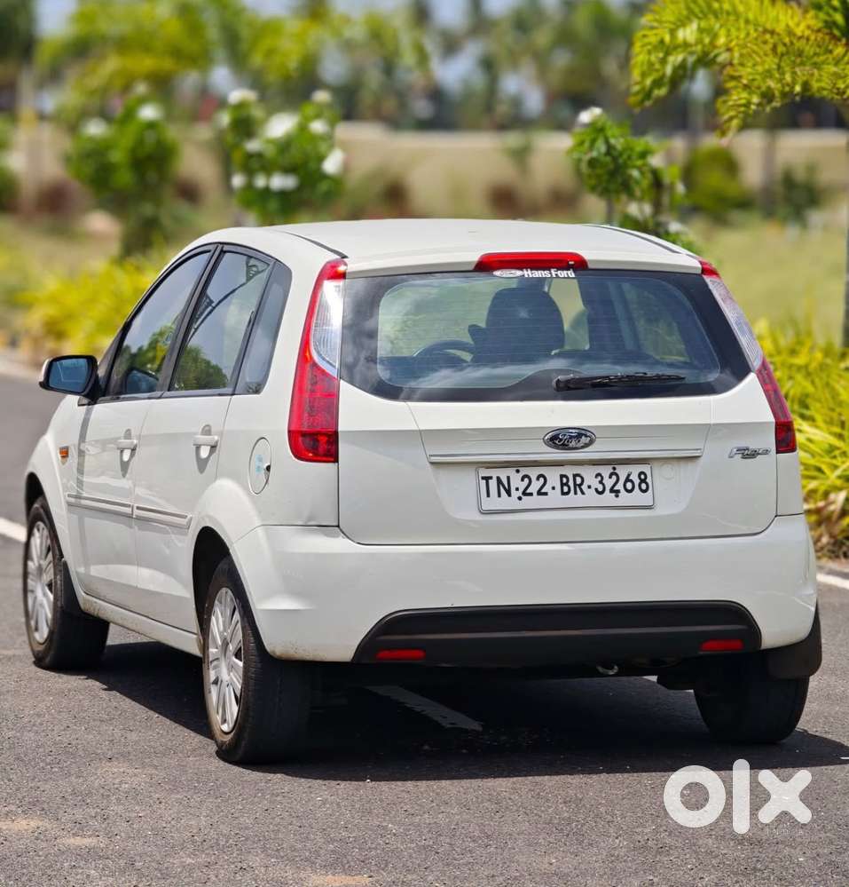 Ford Figo Petrol Zxi, 2010, Petrol