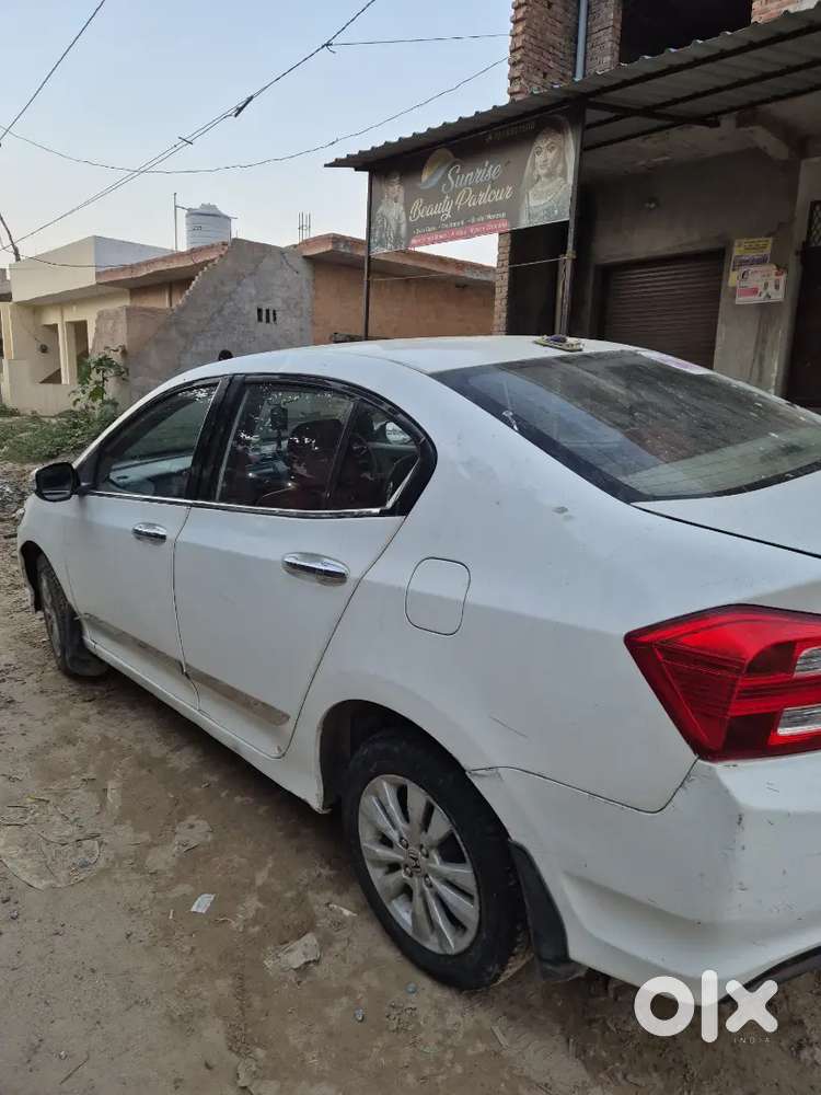 Honda City 1.5 V 2012 8 Month Abhi Baki Hai