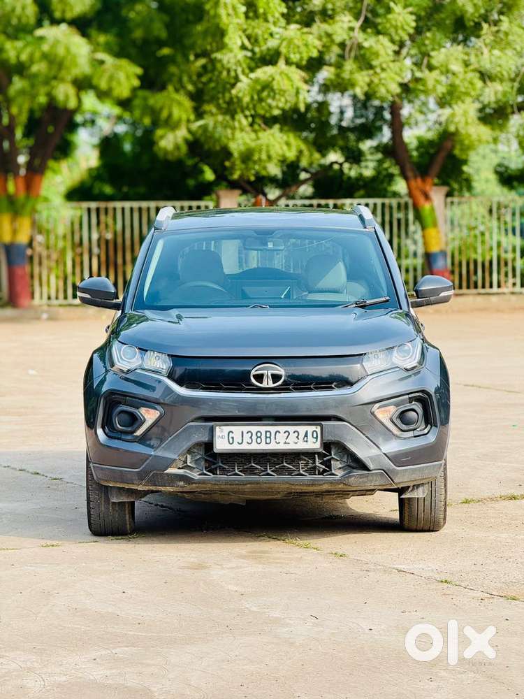 Tata Nexon 1.2 Revotron Xma Amt (s), 2020, Petrol