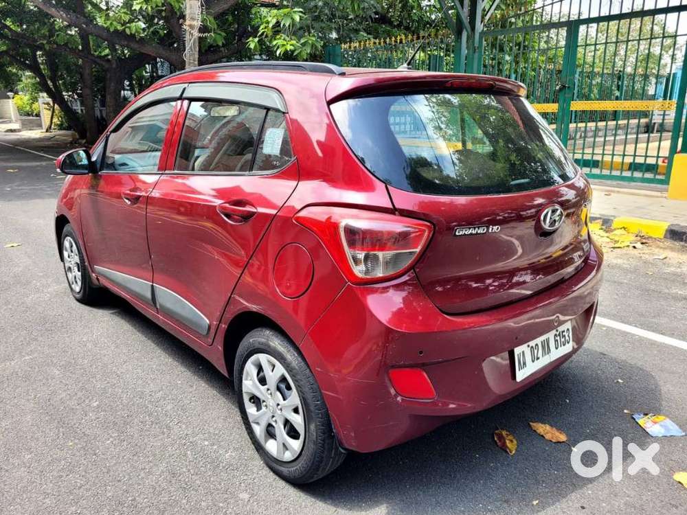 Hyundai Grand I10 Sportz, 2015, Petrol