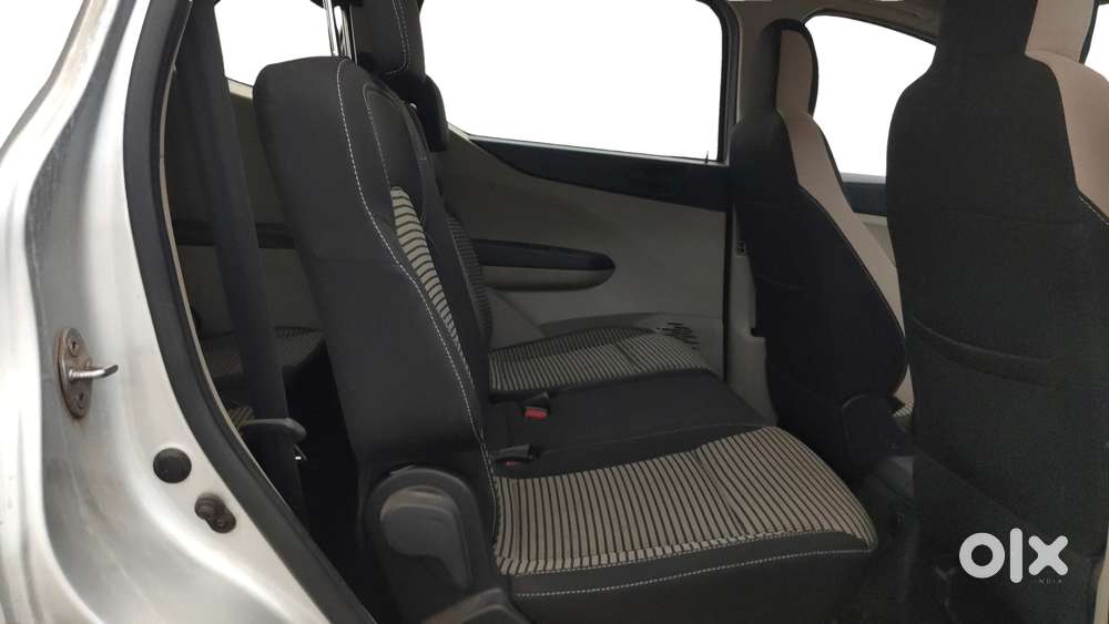 Renault Triber Rxt, 2022, Petrol