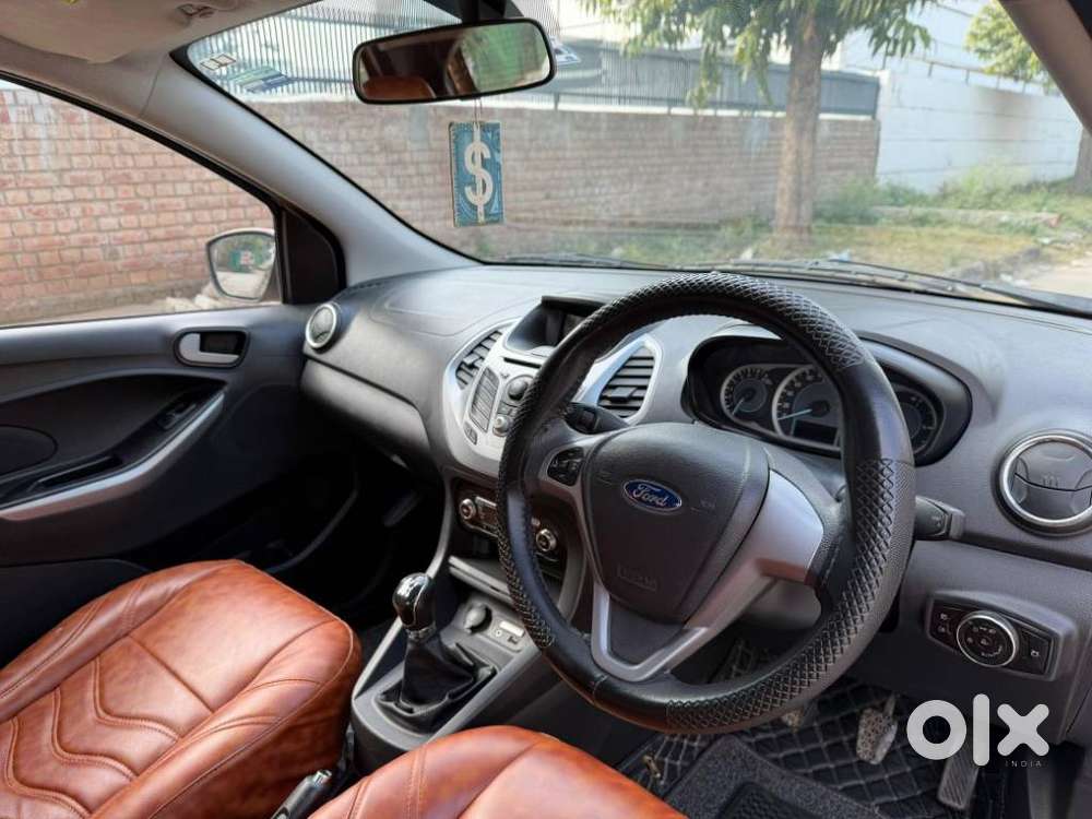 Ford Figo 1.2p Titanium Mt, 2015, Petrol