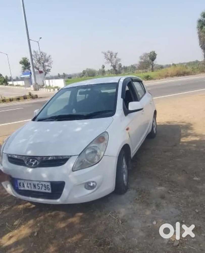 Hyundai I20 2010 Petrol Well Maintained