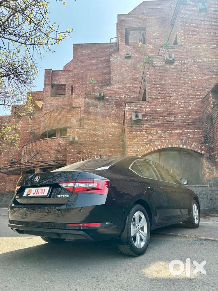 Skoda Superb Style 1.8, 2019, Petrol