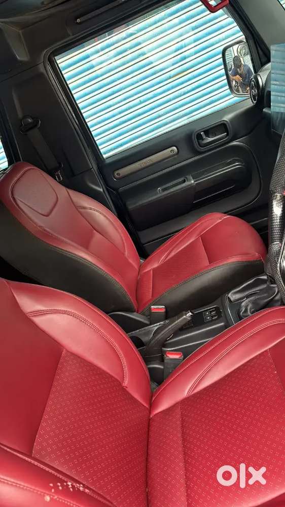 Mahindra Thar Petrol 2023