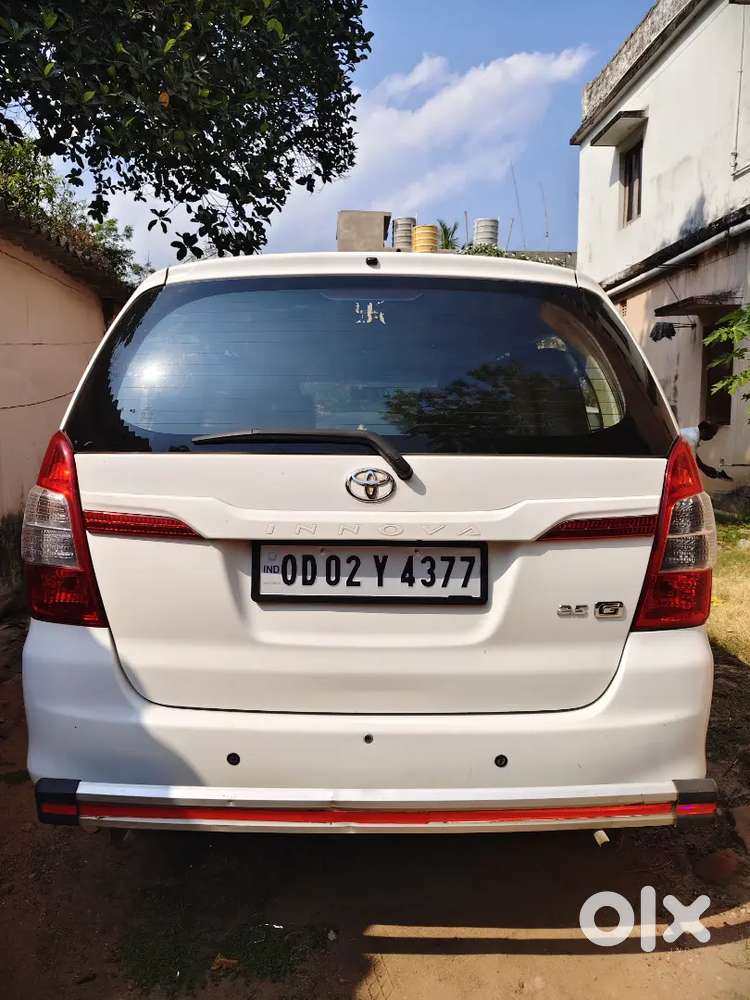 Toyota Innova 2015 Diesel Well Maintained And Excellent Condition