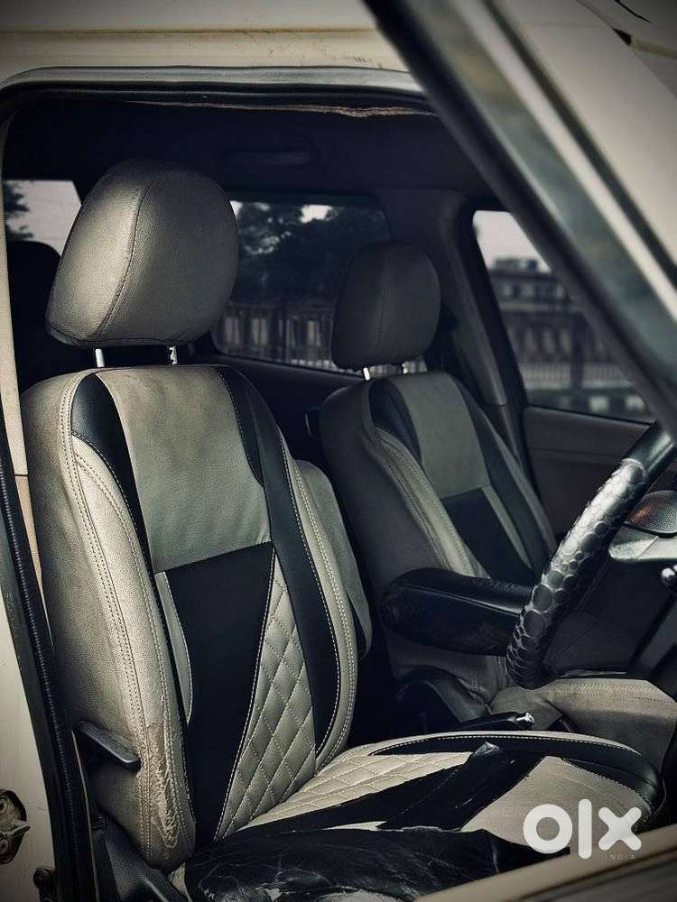 Mahindra Tuv 300 T10 Opt Dual Tone, 2019, Diesel