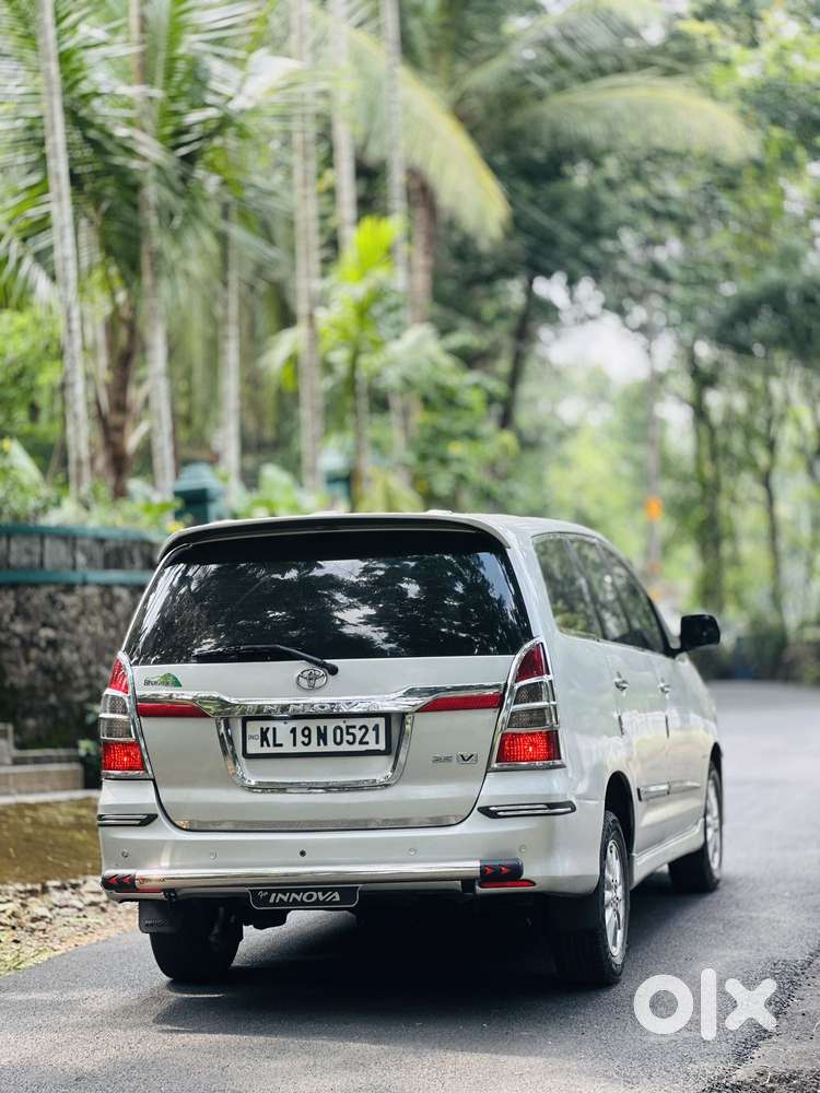 Toyota Innova 2.5 V 7 Str, 2012, Diesel