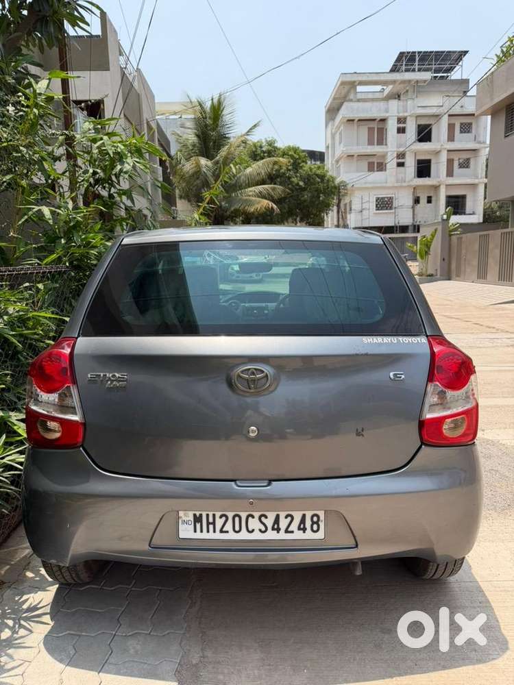 Toyota Etios Liva 2013 Petrol Well Maintained