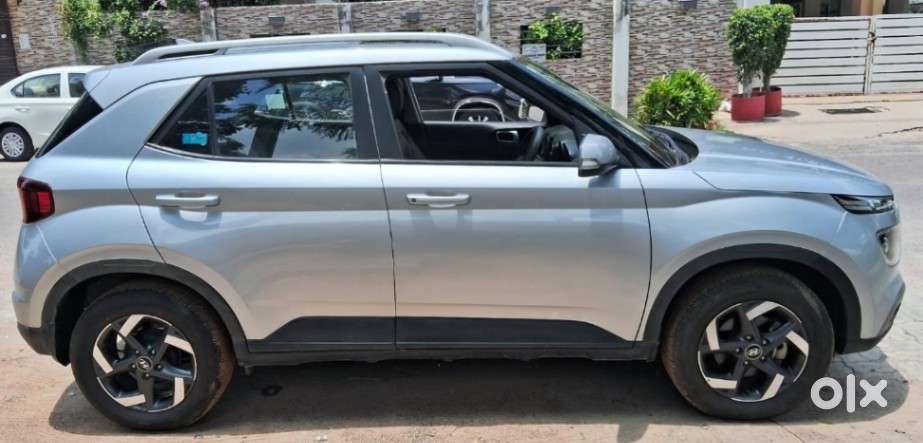 Hyundai Venue 1.0 Sx Turbo Imt Dual Tone Sport, 2019, Petrol