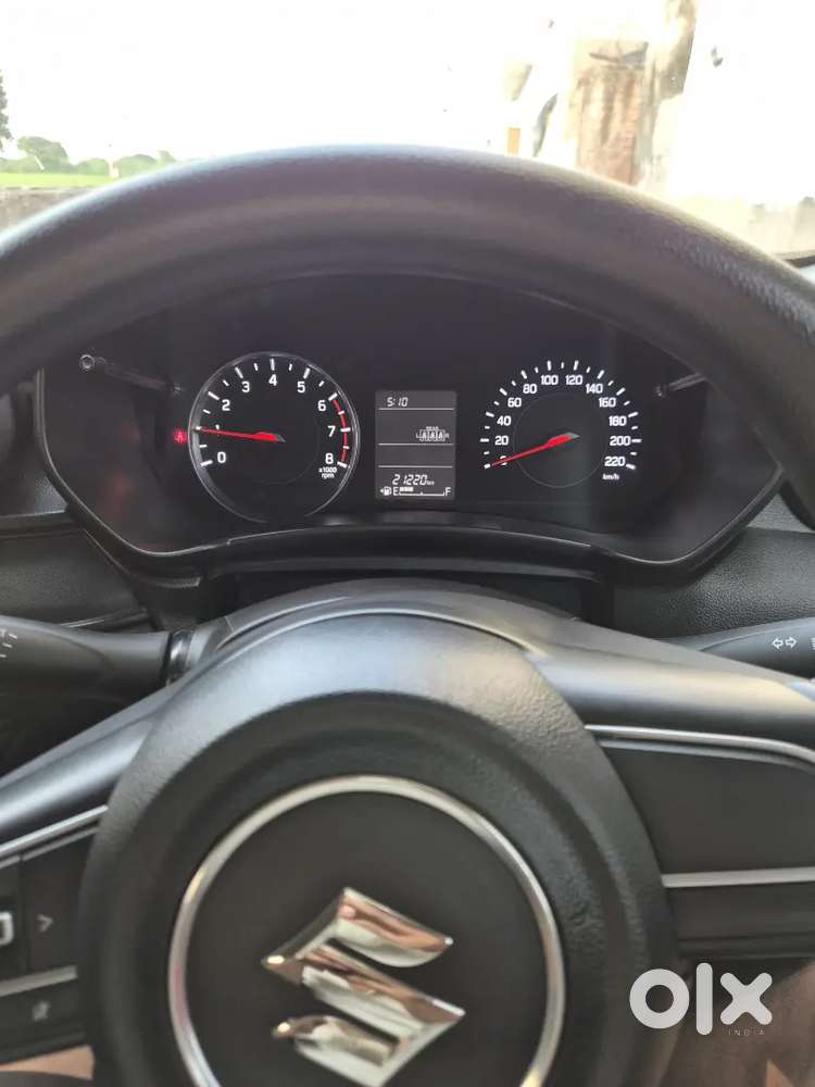 Swift Vxi Maruti Suzuki 2025