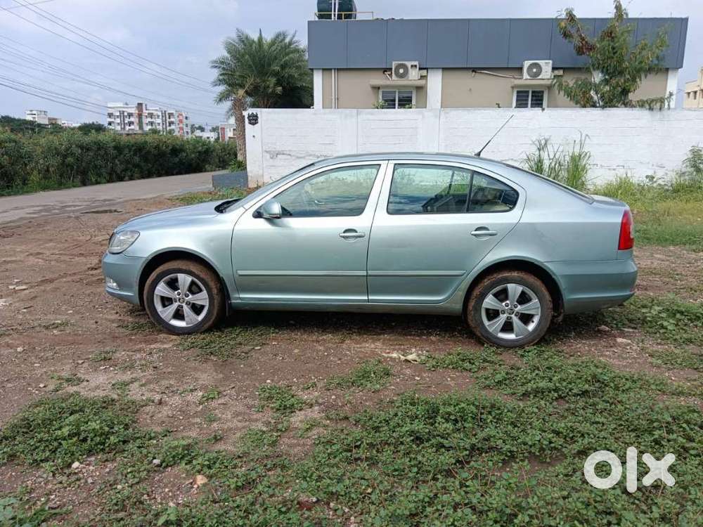 Skoda Laura 2.0 Elegance Tdi Cr, 2010, Diesel