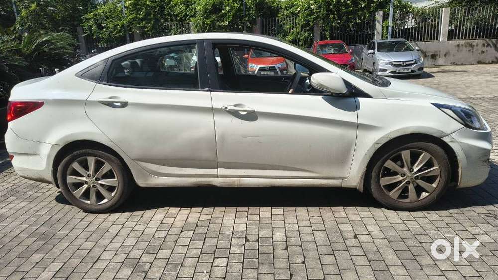 Hyundai Verna Fluidic 1.6 Vtvt Sx, 2013, Diesel