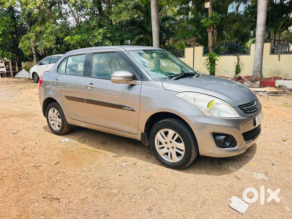 Maruti Suzuki Swift Dzire 1.2 Vxi Bsiv, 2013, Petrol